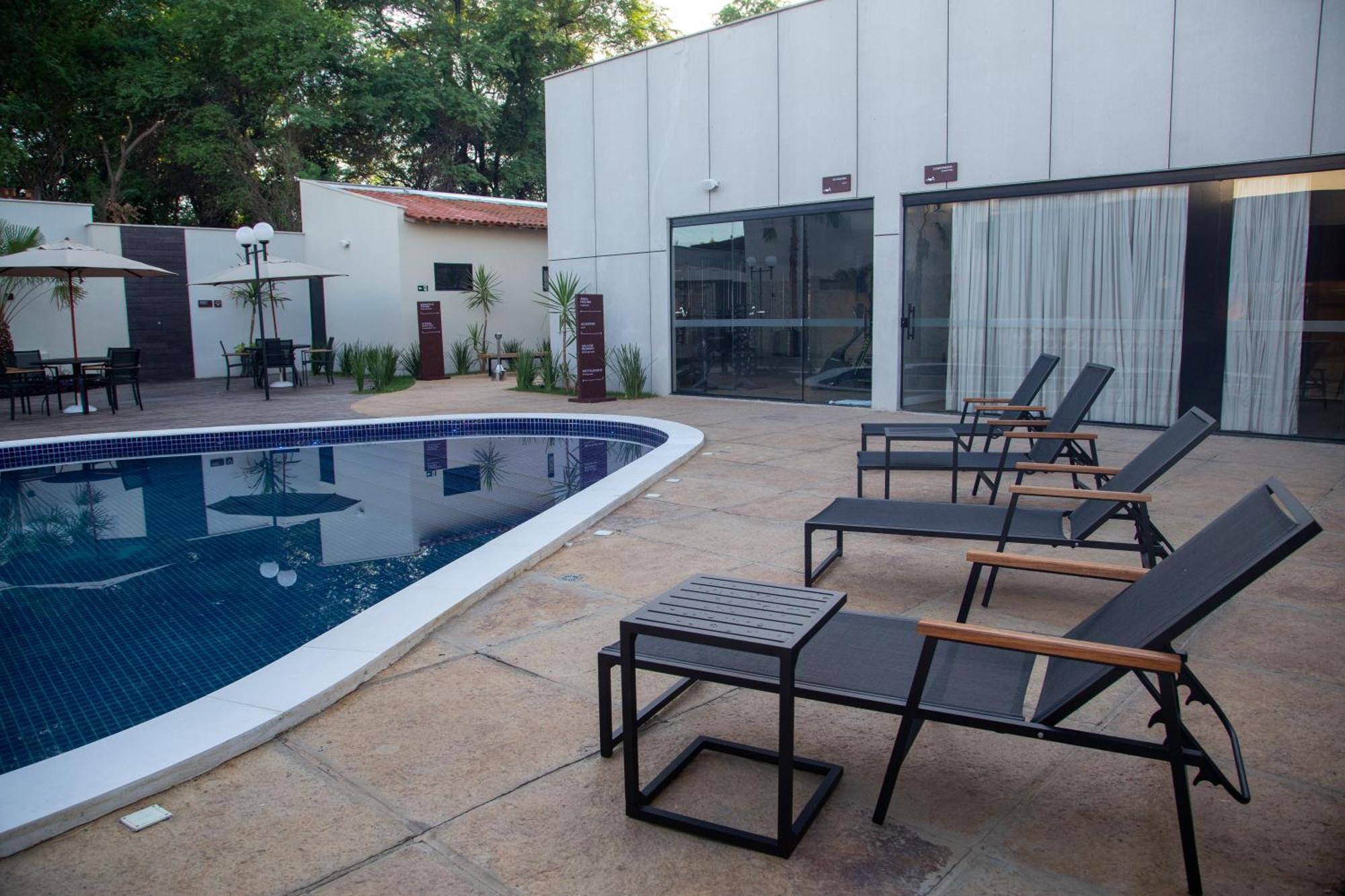 Hotel Serra Da Capivara E Convention 4*